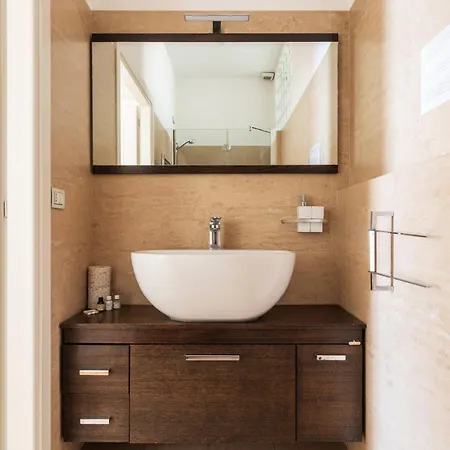 Apartment Quadrilocale Navigli Mailand