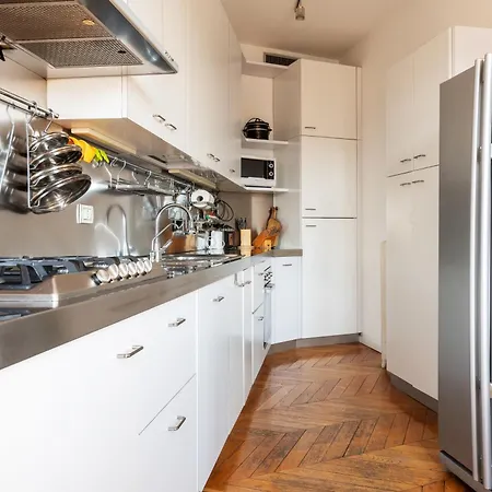 Apartment Quadrilocale Navigli Mailand
